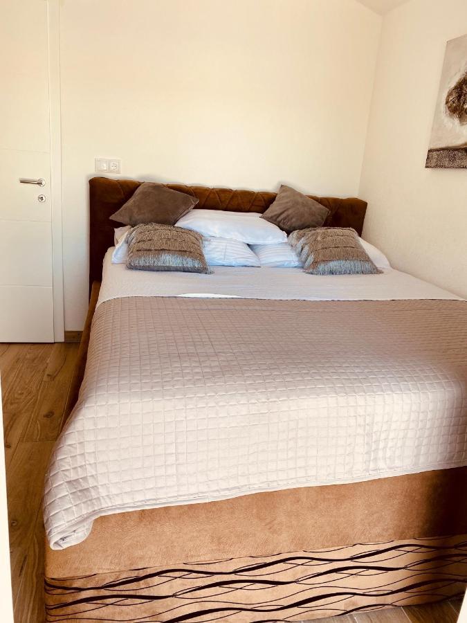 Apartment Elena Donji Okrug  Εξωτερικό φωτογραφία